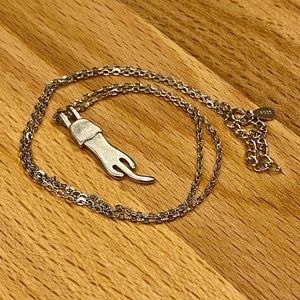 New small silver cat necklace
